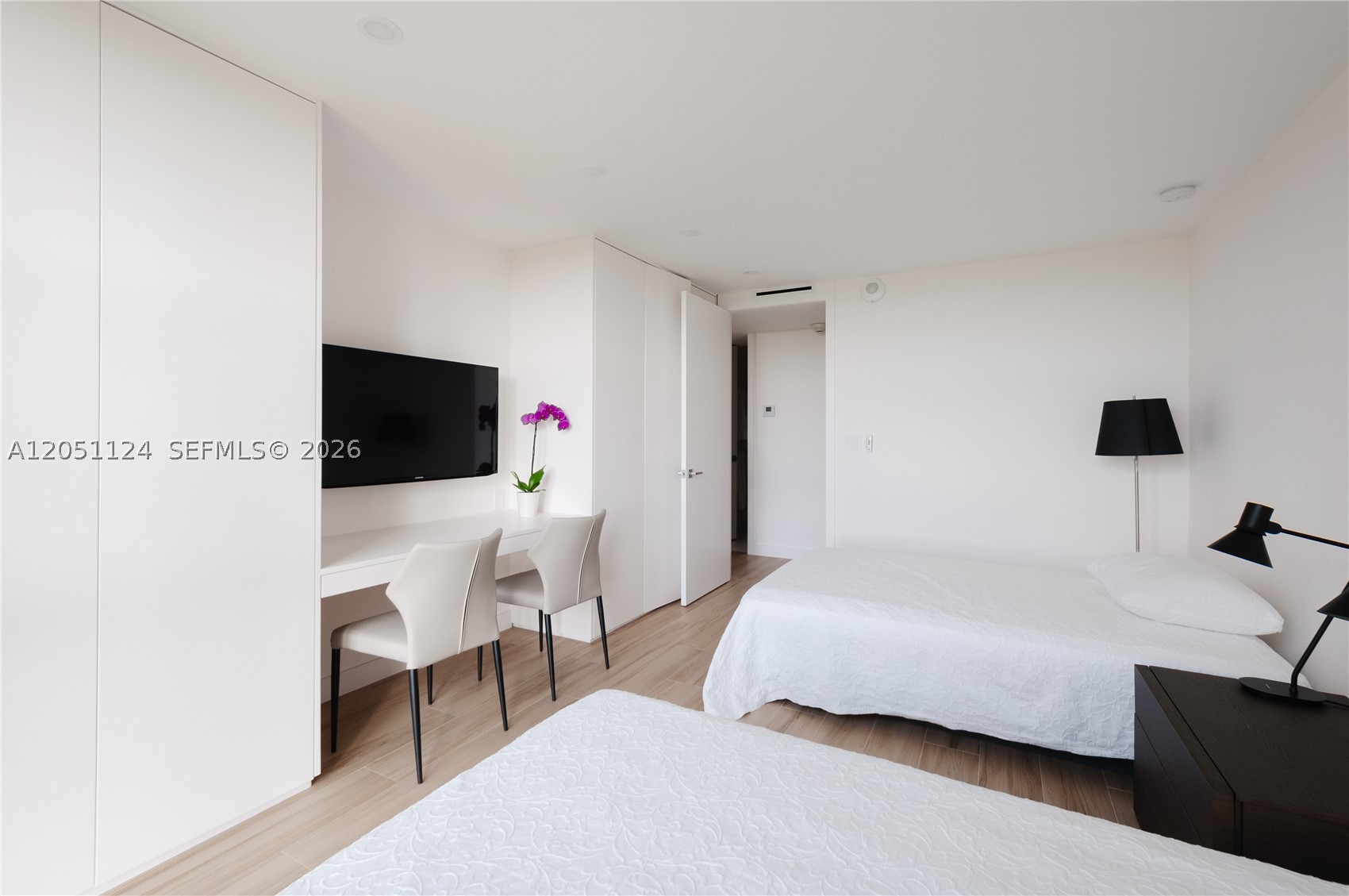 1121 Crandon Blvd #D301, Key Biscayne FL 33149