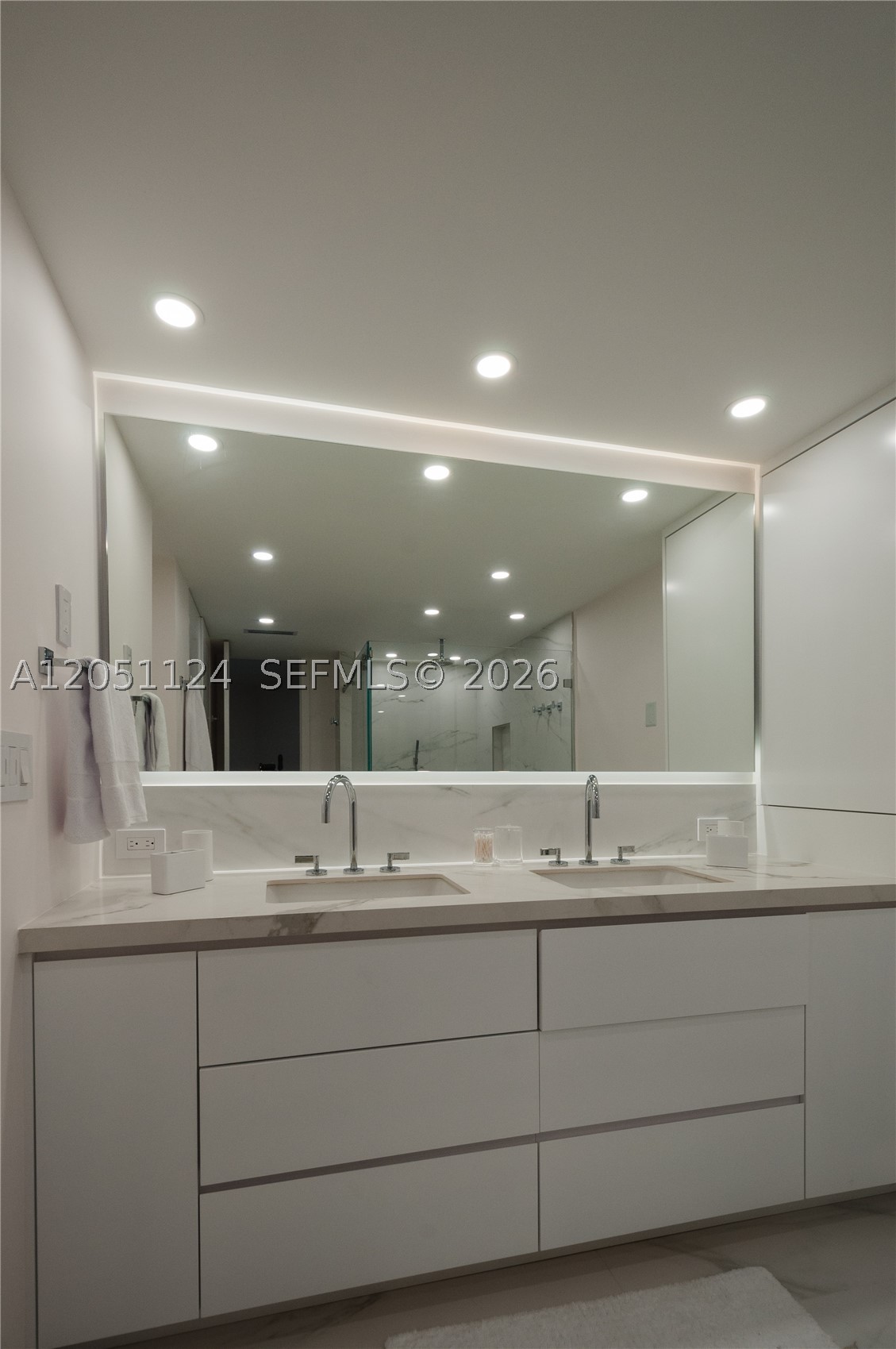 1121 Crandon Blvd #D301, Key Biscayne FL 33149