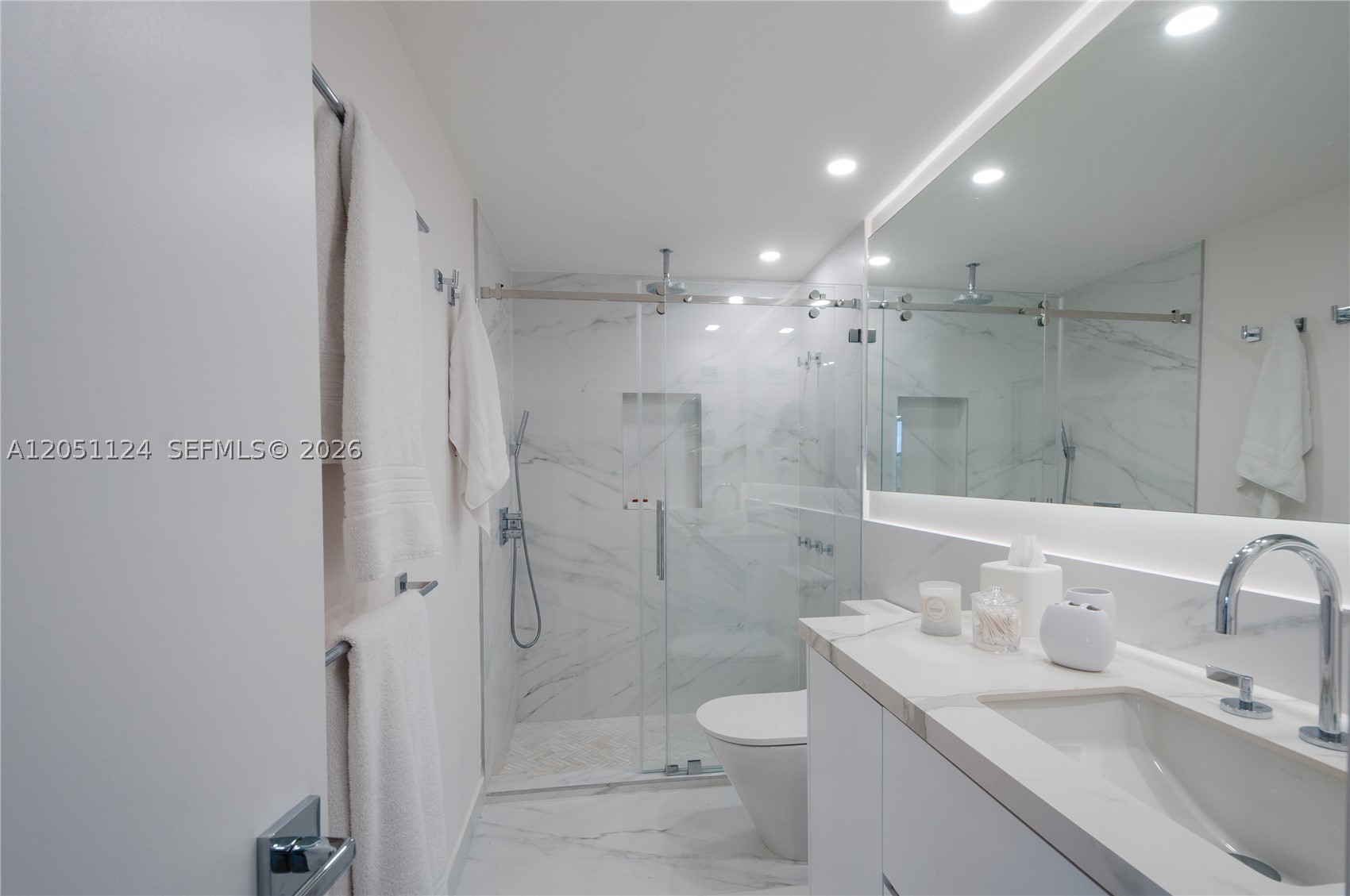1121 Crandon Blvd #D301, Key Biscayne FL 33149