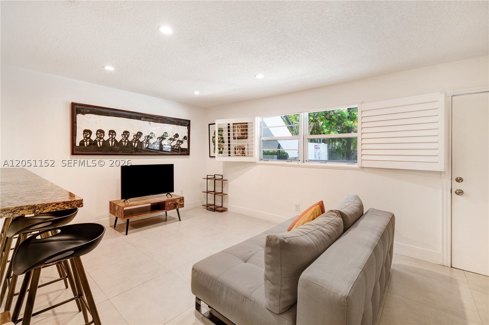 338 Majorca Ave #103, Coral Gables FL 33134