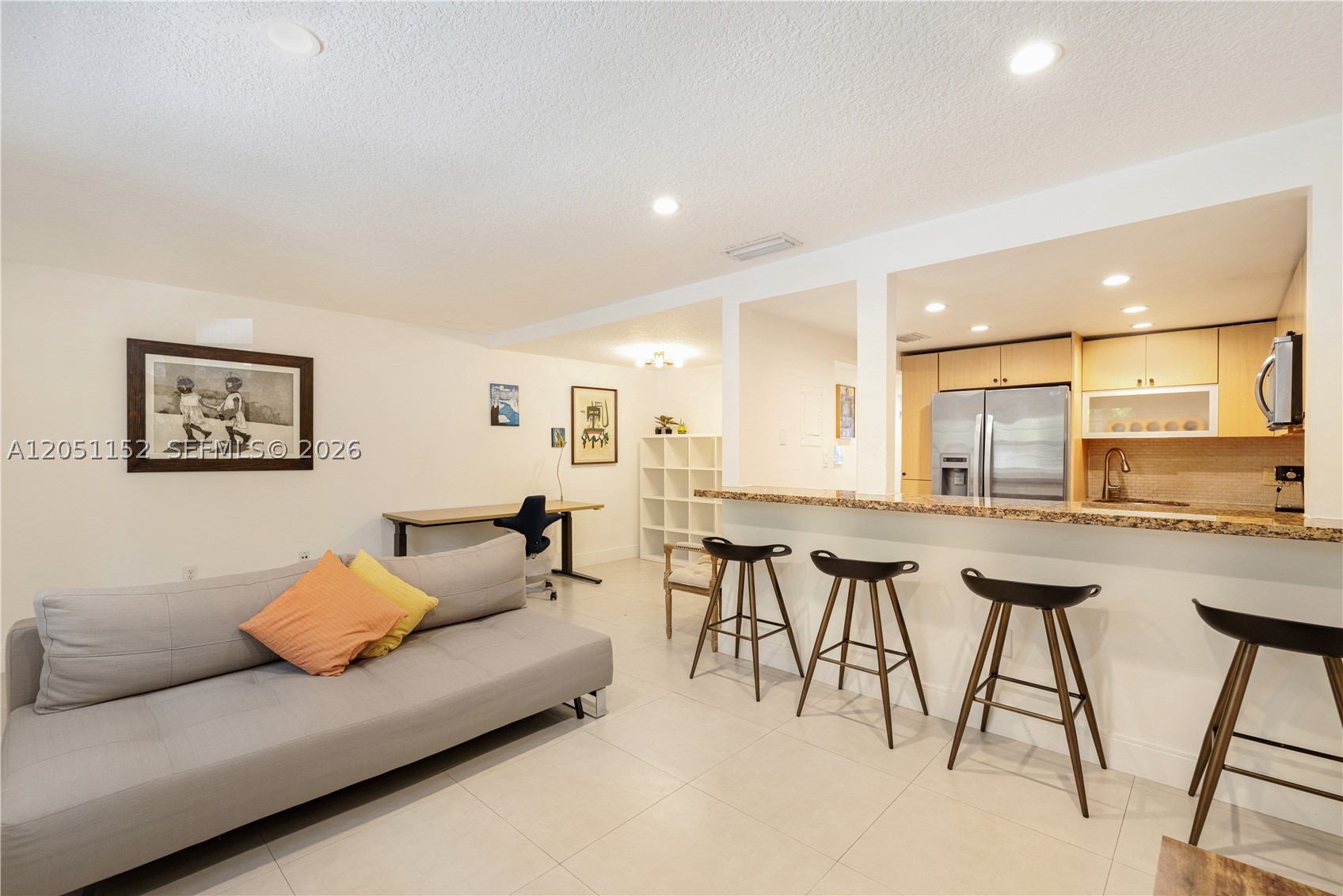 338 Majorca Ave #103, Coral Gables FL 33134