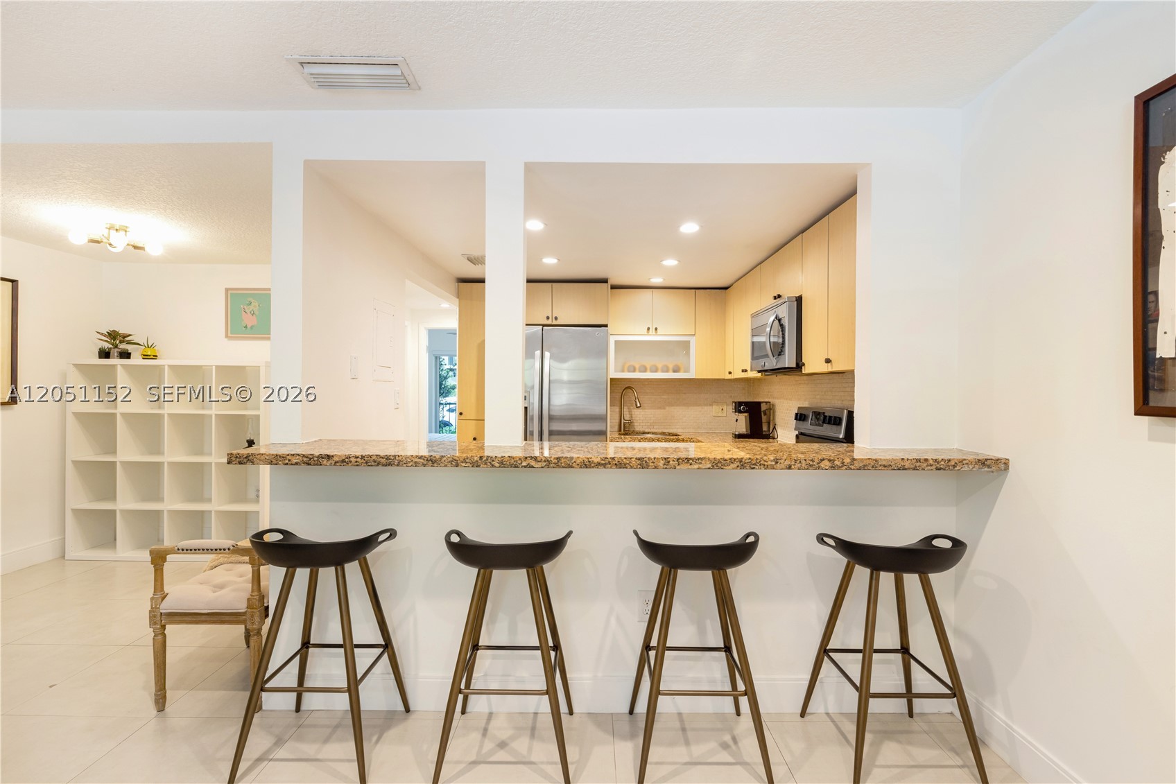 338 Majorca Ave #103, Coral Gables FL 33134