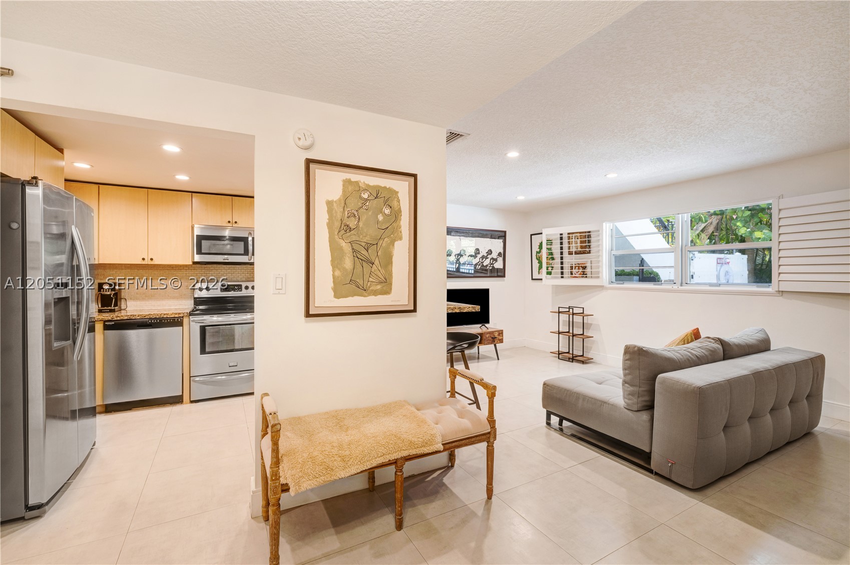 338 Majorca Ave #103, Coral Gables FL 33134
