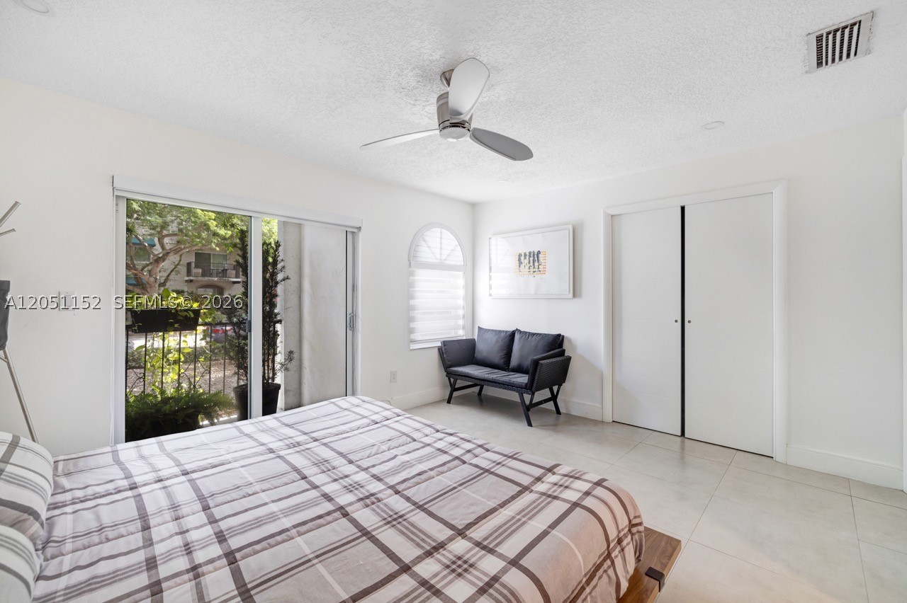 338 Majorca Ave #103, Coral Gables FL 33134