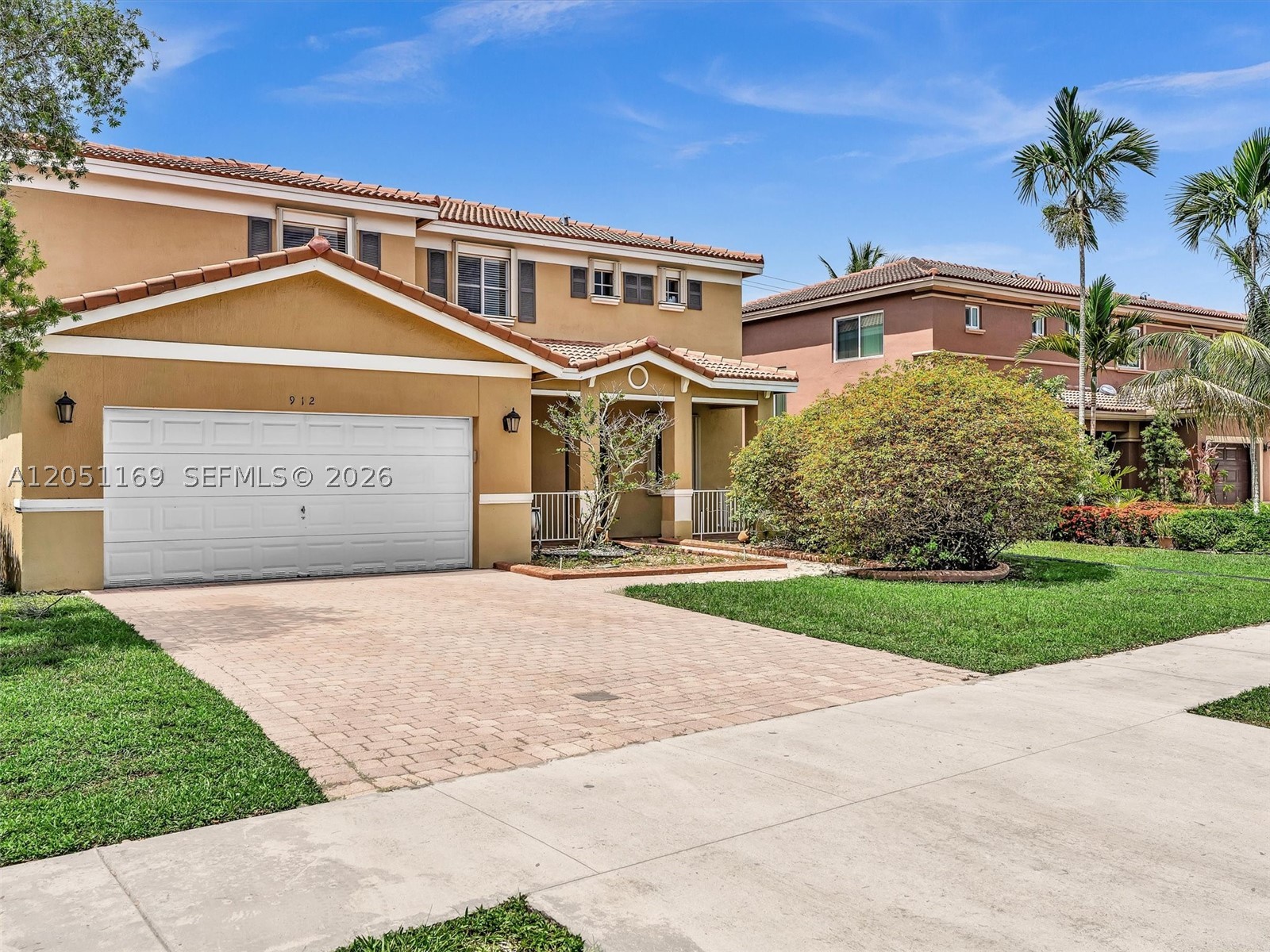 912 NW 204th St, Miami Gardens FL 33169