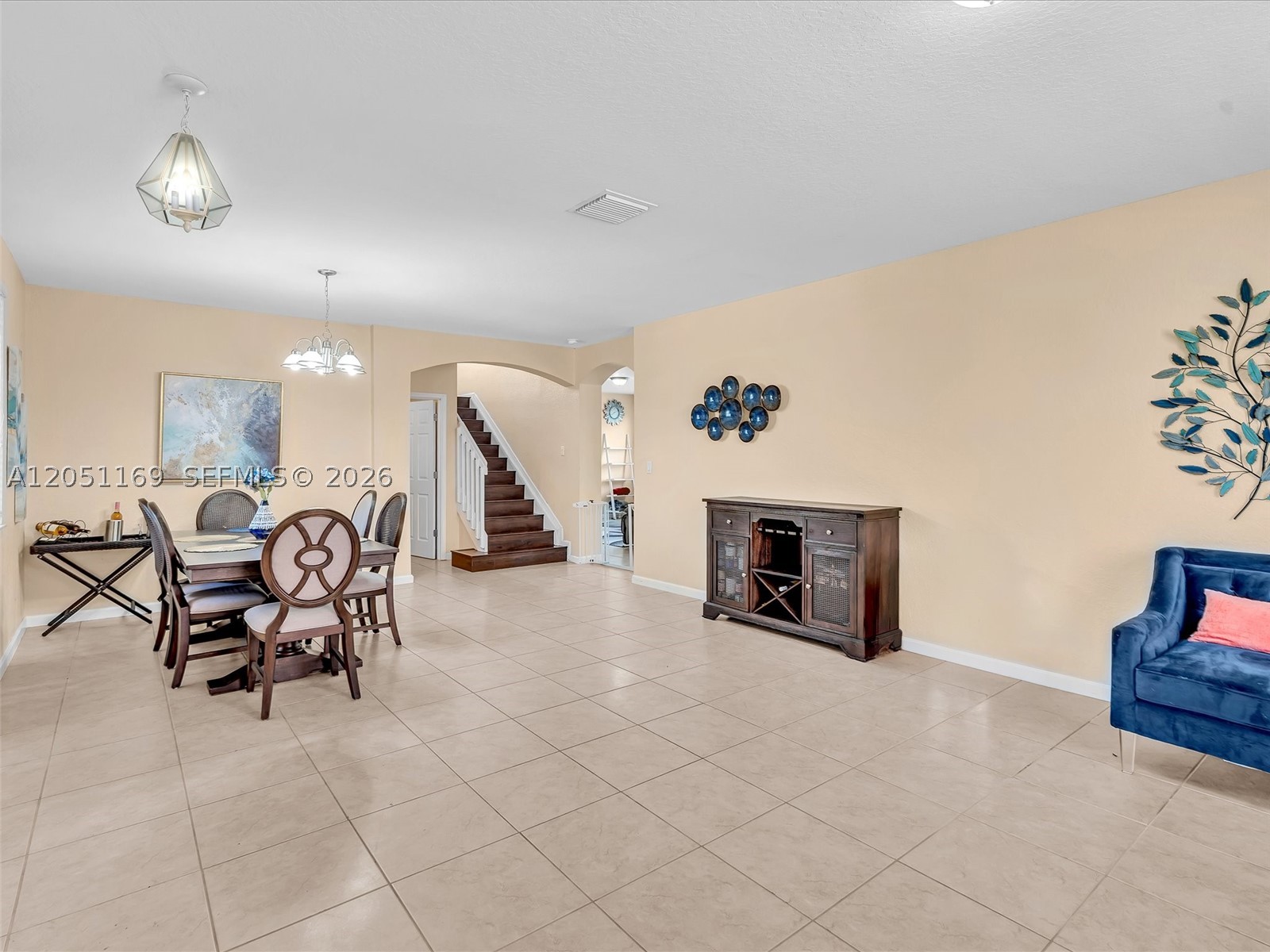 912 NW 204th St, Miami Gardens FL 33169