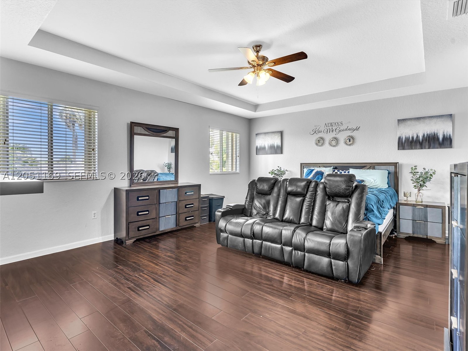 912 NW 204th St, Miami Gardens FL 33169