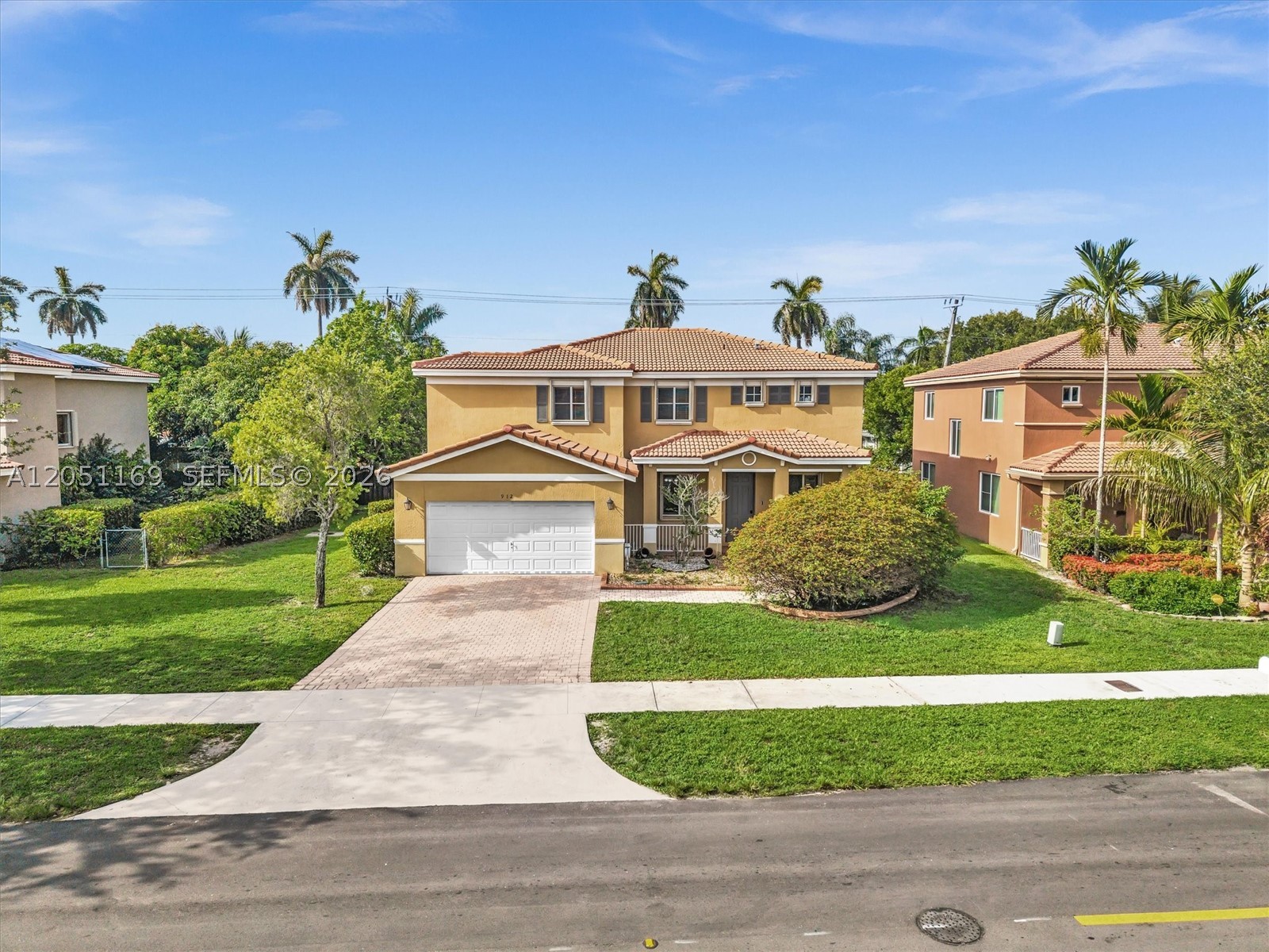 912 NW 204th St, Miami Gardens FL 33169