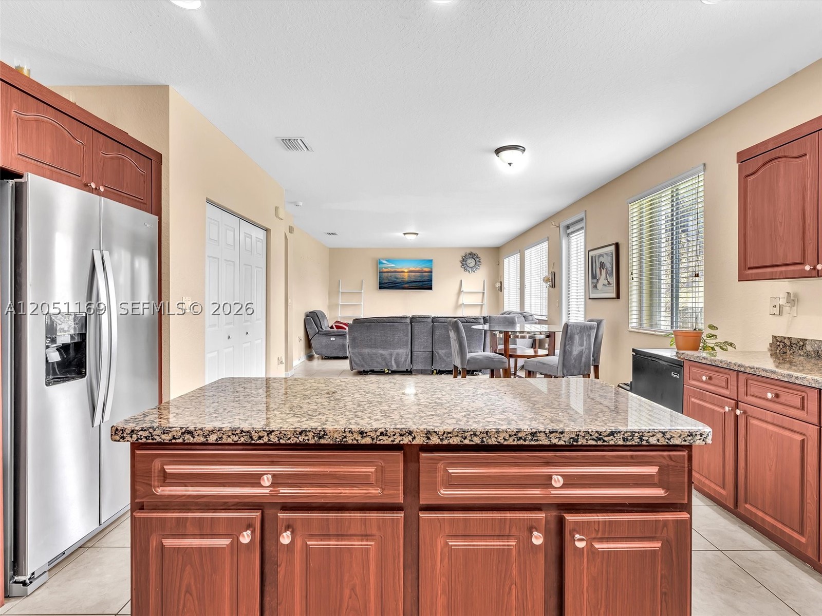 912 NW 204th St, Miami Gardens FL 33169
