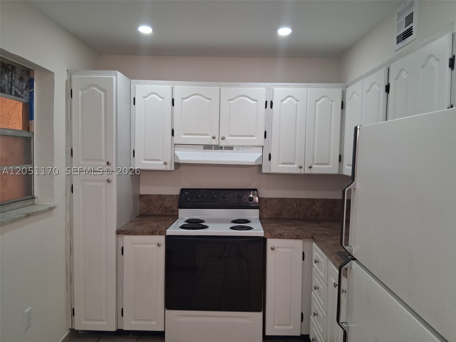 6200 W Flagler St #305, Miami FL 33144