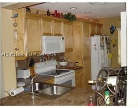 124 S Laurel Dr #505, Margate FL 33063