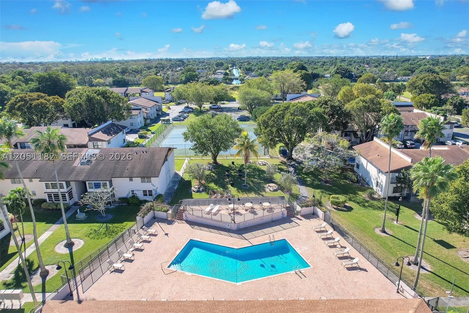 124 S Laurel Dr #505, Margate FL 33063