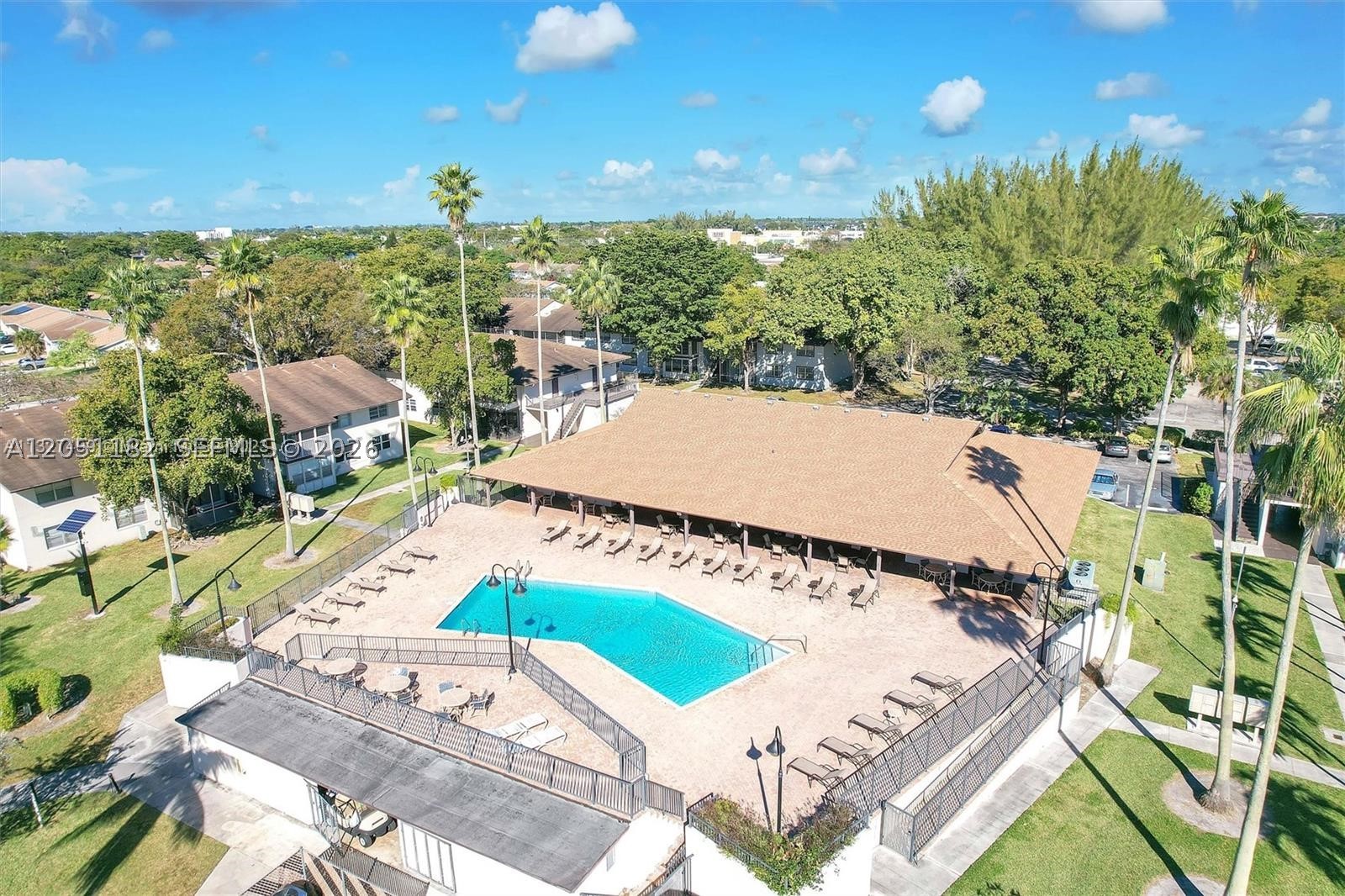 124 S Laurel Dr #505, Margate FL 33063