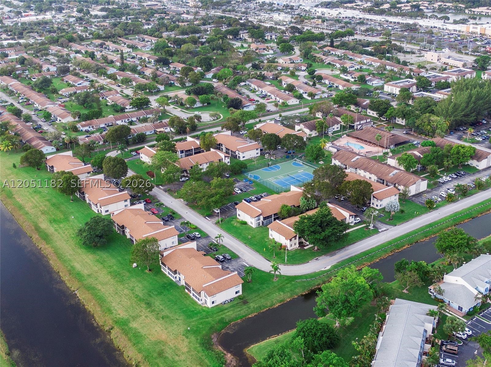 124 S Laurel Dr #505, Margate FL 33063