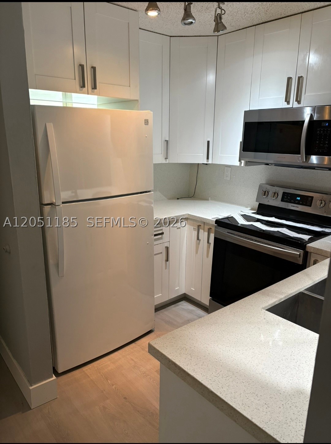 669 SW 37th Ave #208, Miami FL 33135
