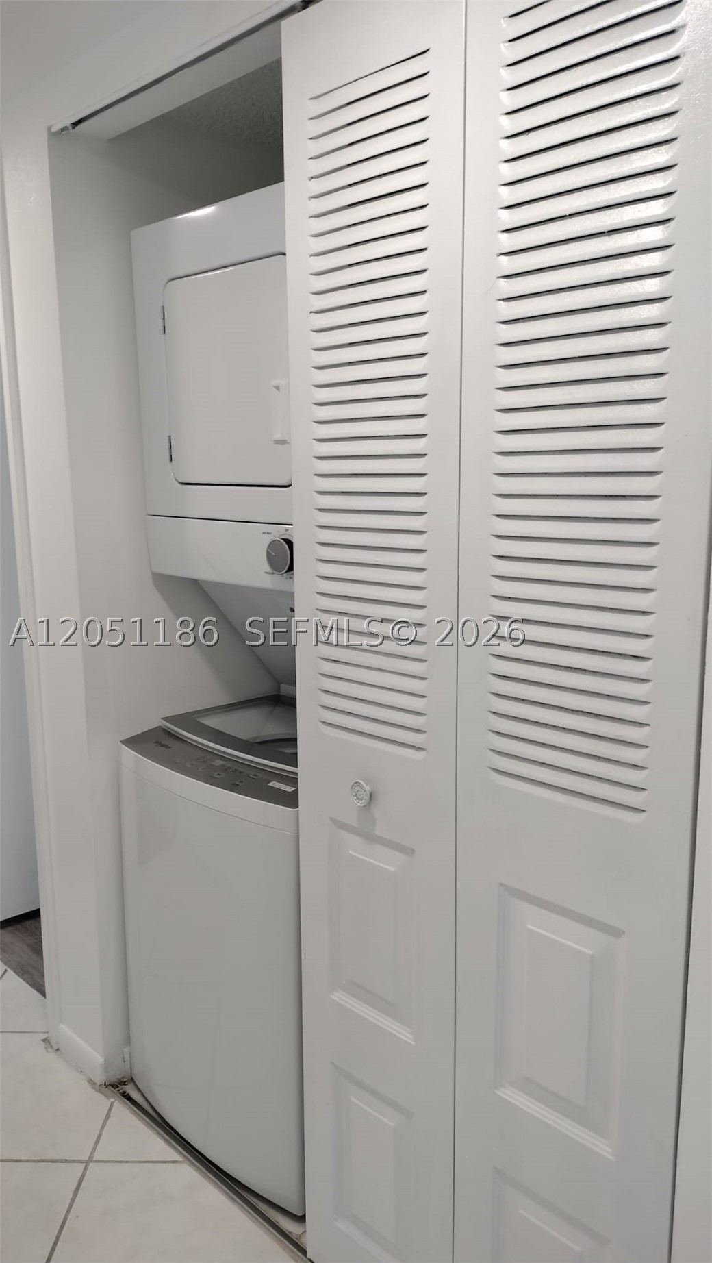 212 Lake Pointe Dr #307, Oakland Park FL 33309