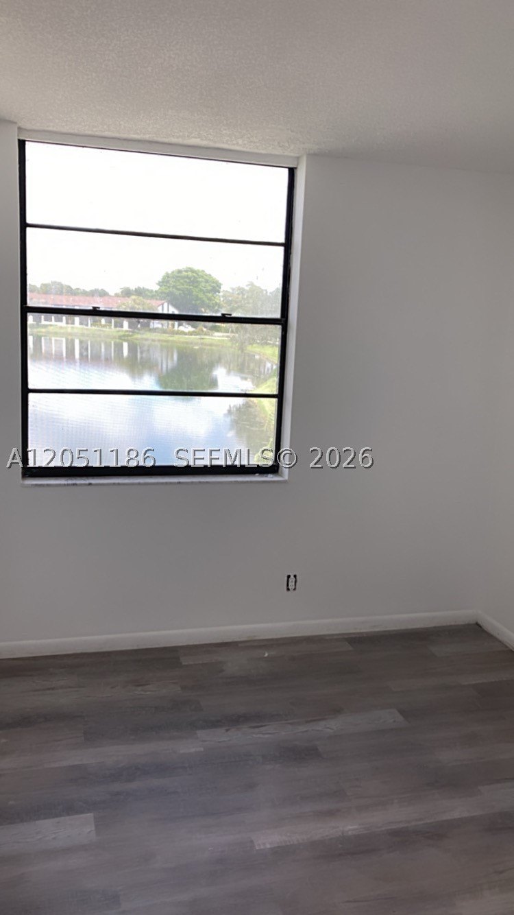 212 Lake Pointe Dr #307, Oakland Park FL 33309
