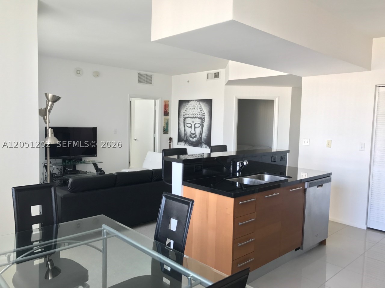 253 NE 2nd St #1202, Miami FL 33132