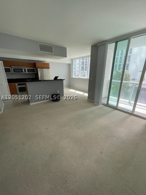 253 NE 2nd St #1202, Miami FL 33132