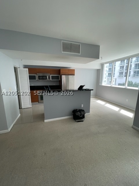 253 NE 2nd St #1202, Miami FL 33132