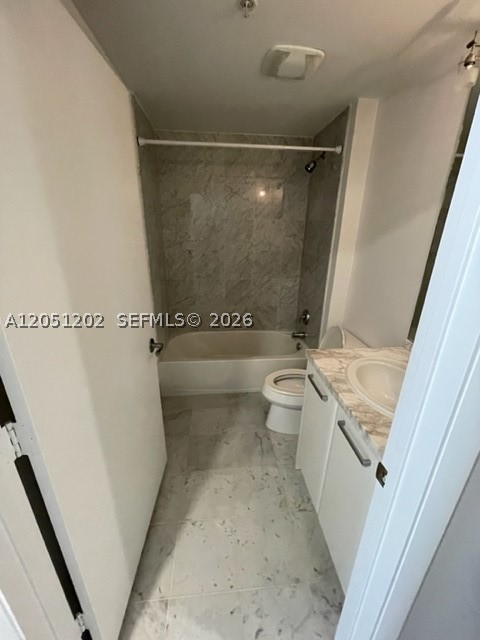 253 NE 2nd St #1202, Miami FL 33132