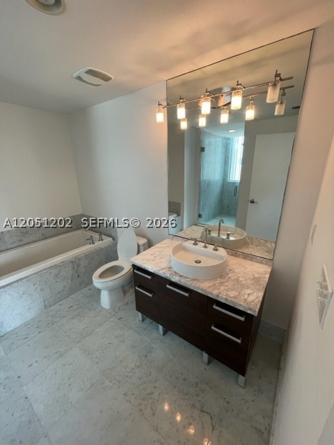 253 NE 2nd St #1202, Miami FL 33132