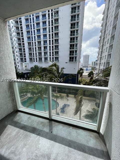 253 NE 2nd St #1202, Miami FL 33132
