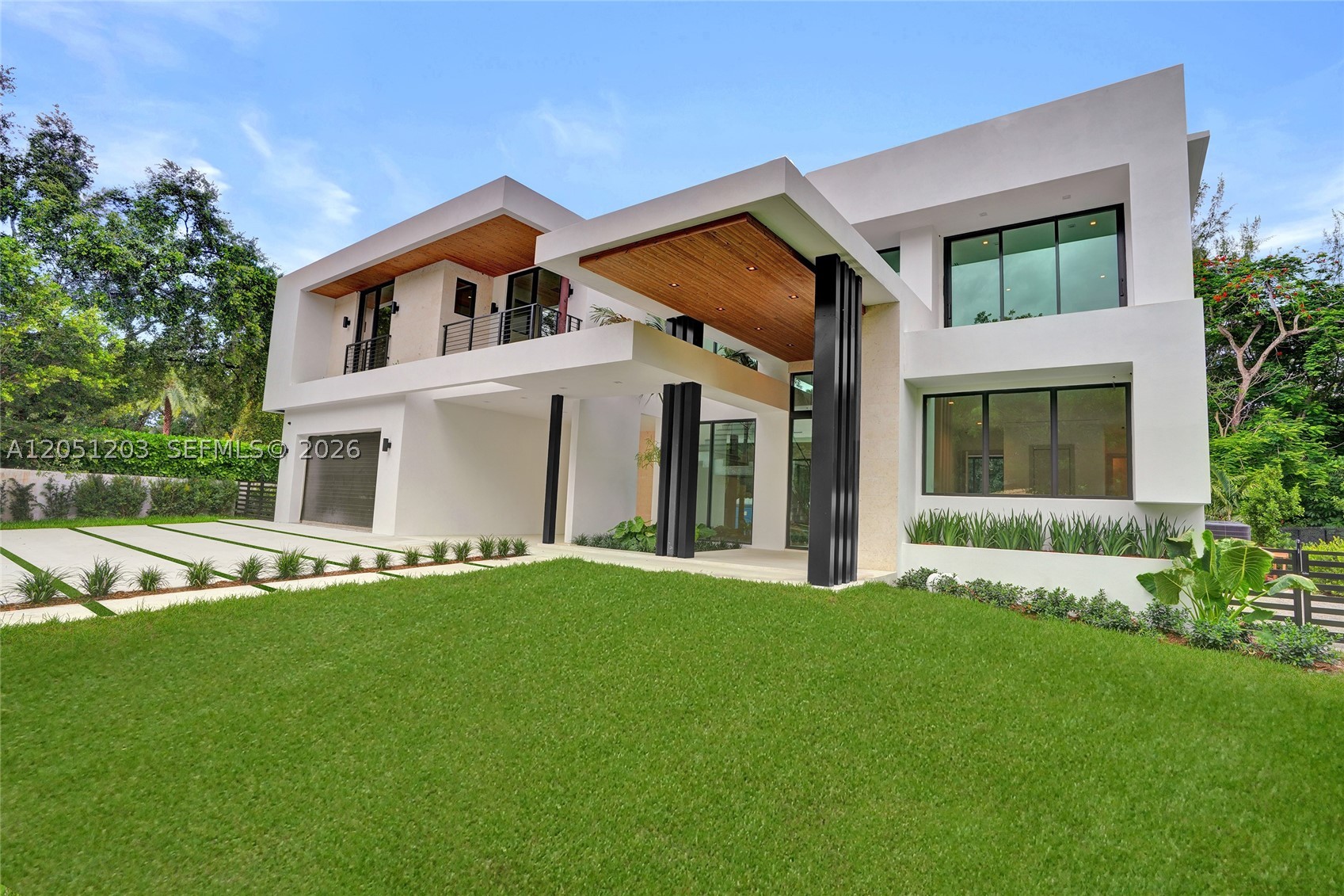 4640 Sunset Dr, Miami FL 33143