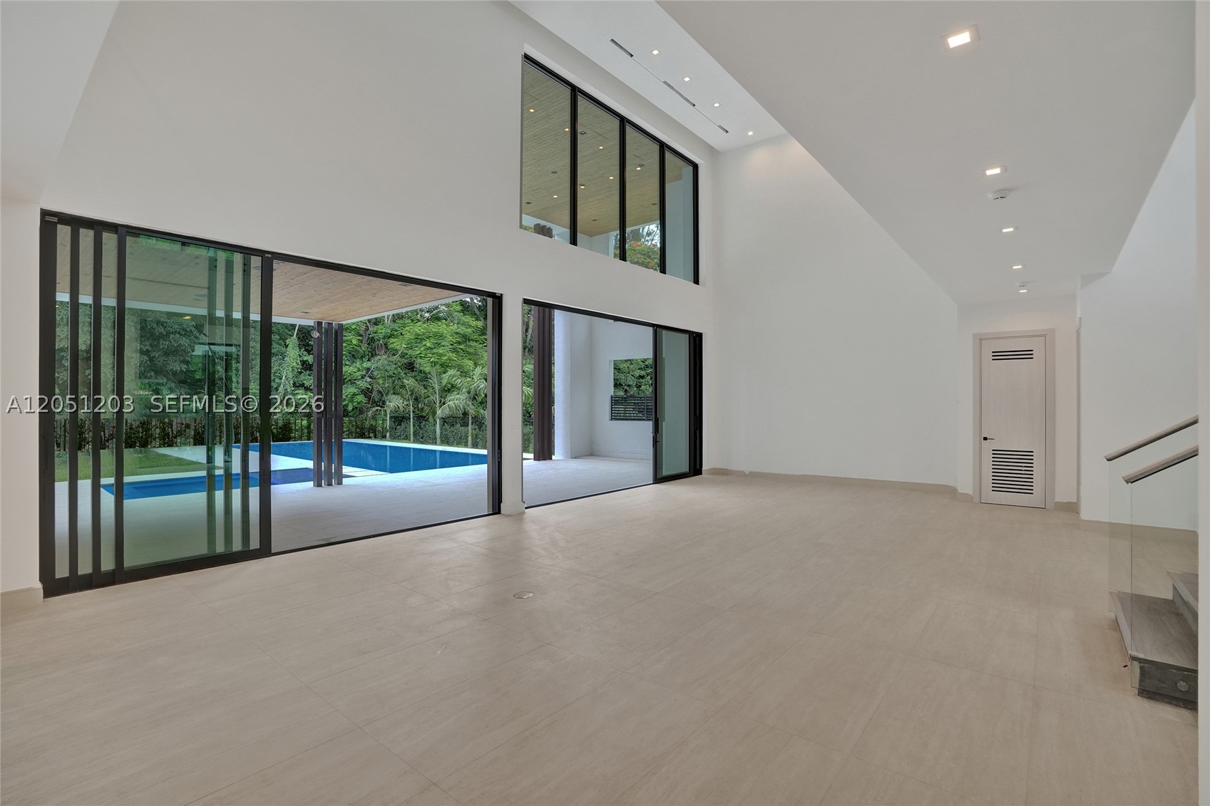 4640 Sunset Dr, Miami FL 33143