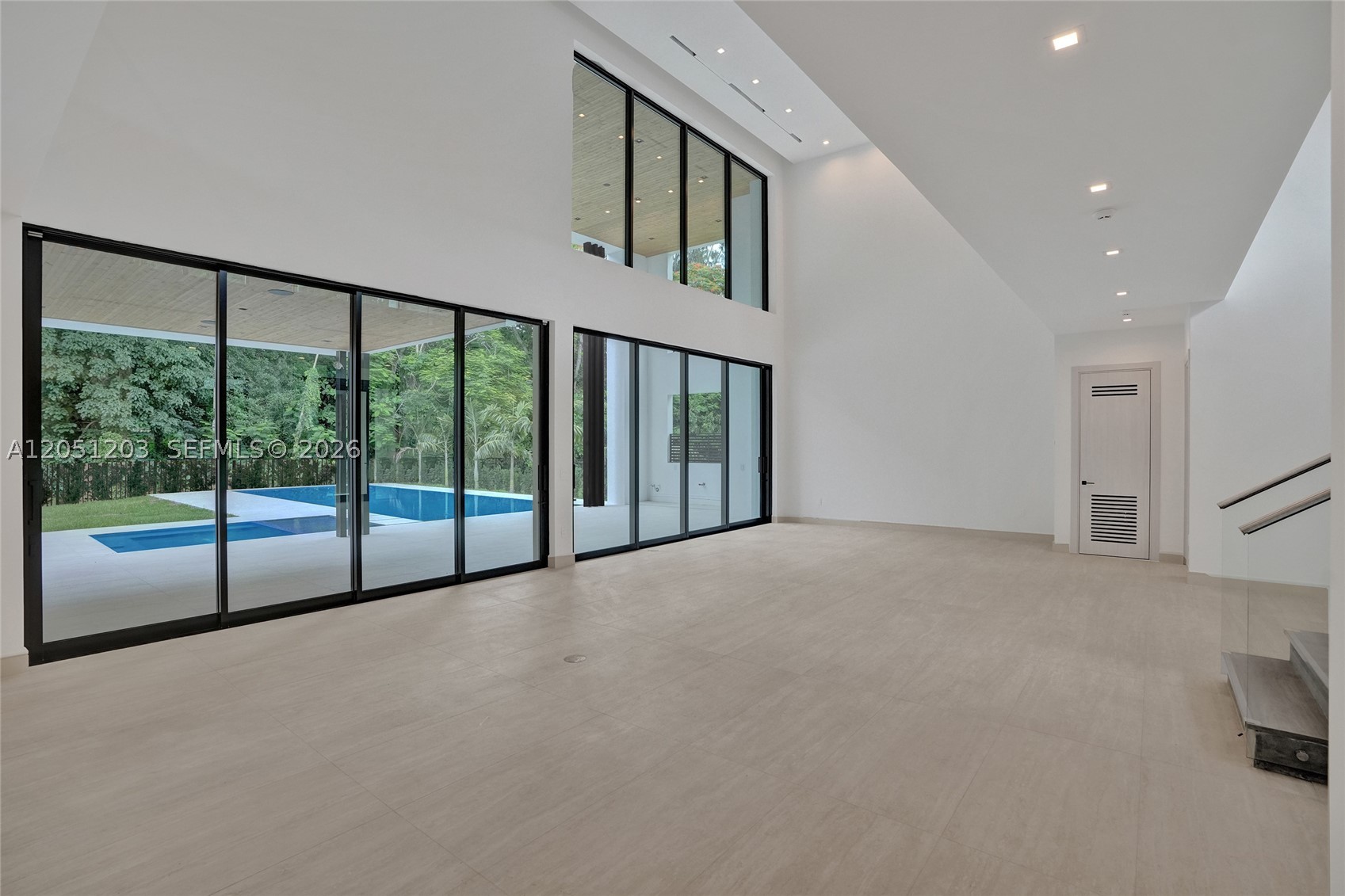 4640 Sunset Dr, Miami FL 33143