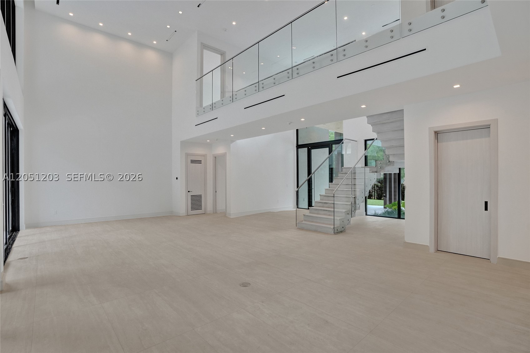 4640 Sunset Dr, Miami FL 33143