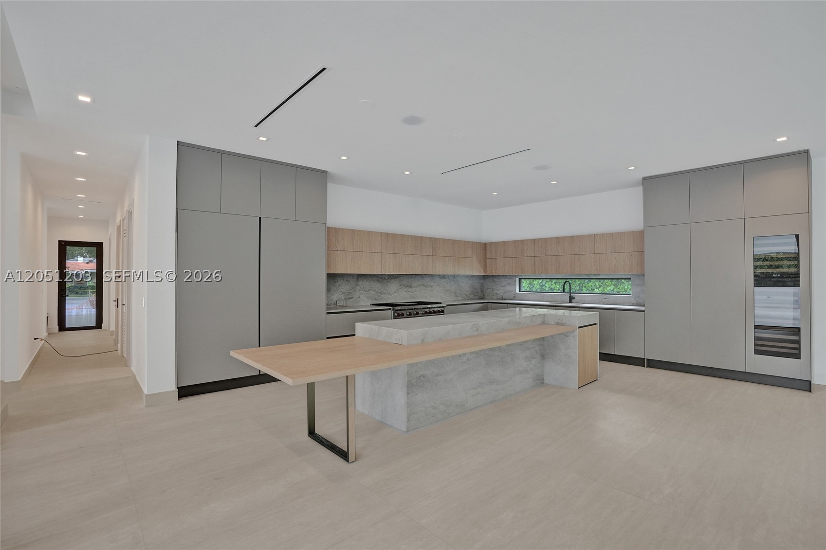 4640 Sunset Dr, Miami FL 33143