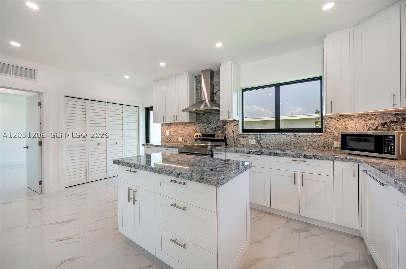 1621 S Treasure Dr, North Bay Village FL 33141