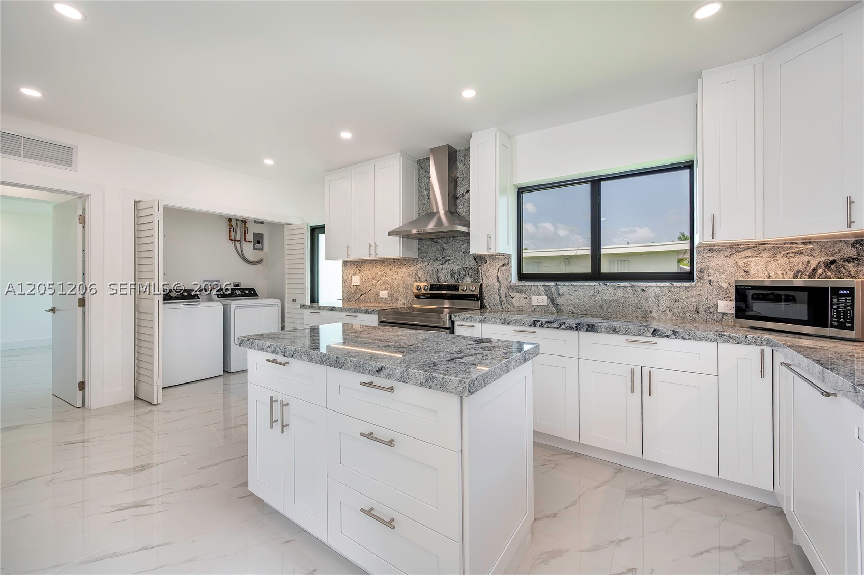 1621 S Treasure Dr, North Bay Village FL 33141