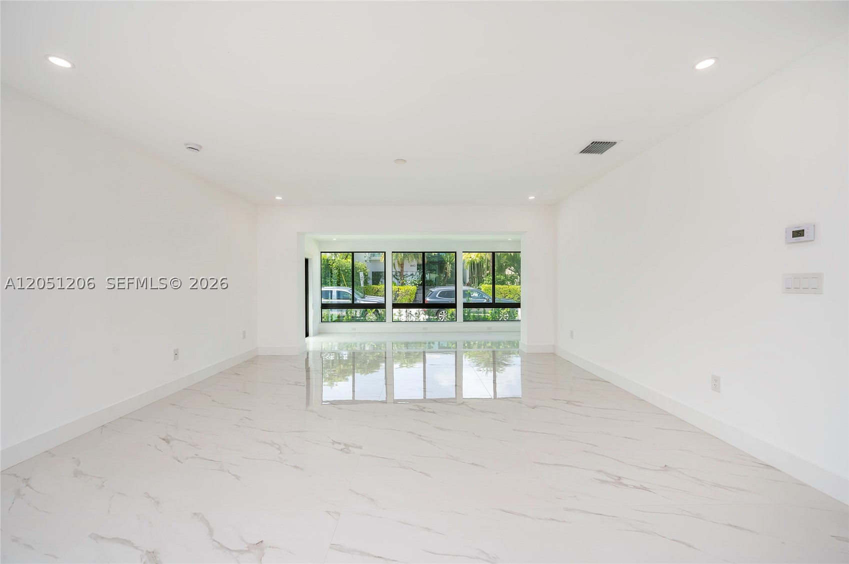 1621 S Treasure Dr, North Bay Village FL 33141