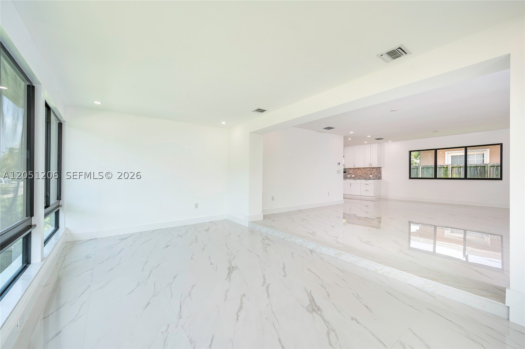 1621 S Treasure Dr, North Bay Village FL 33141
