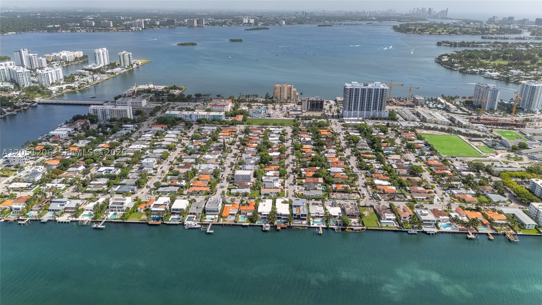 1621 S Treasure Dr, North Bay Village FL 33141