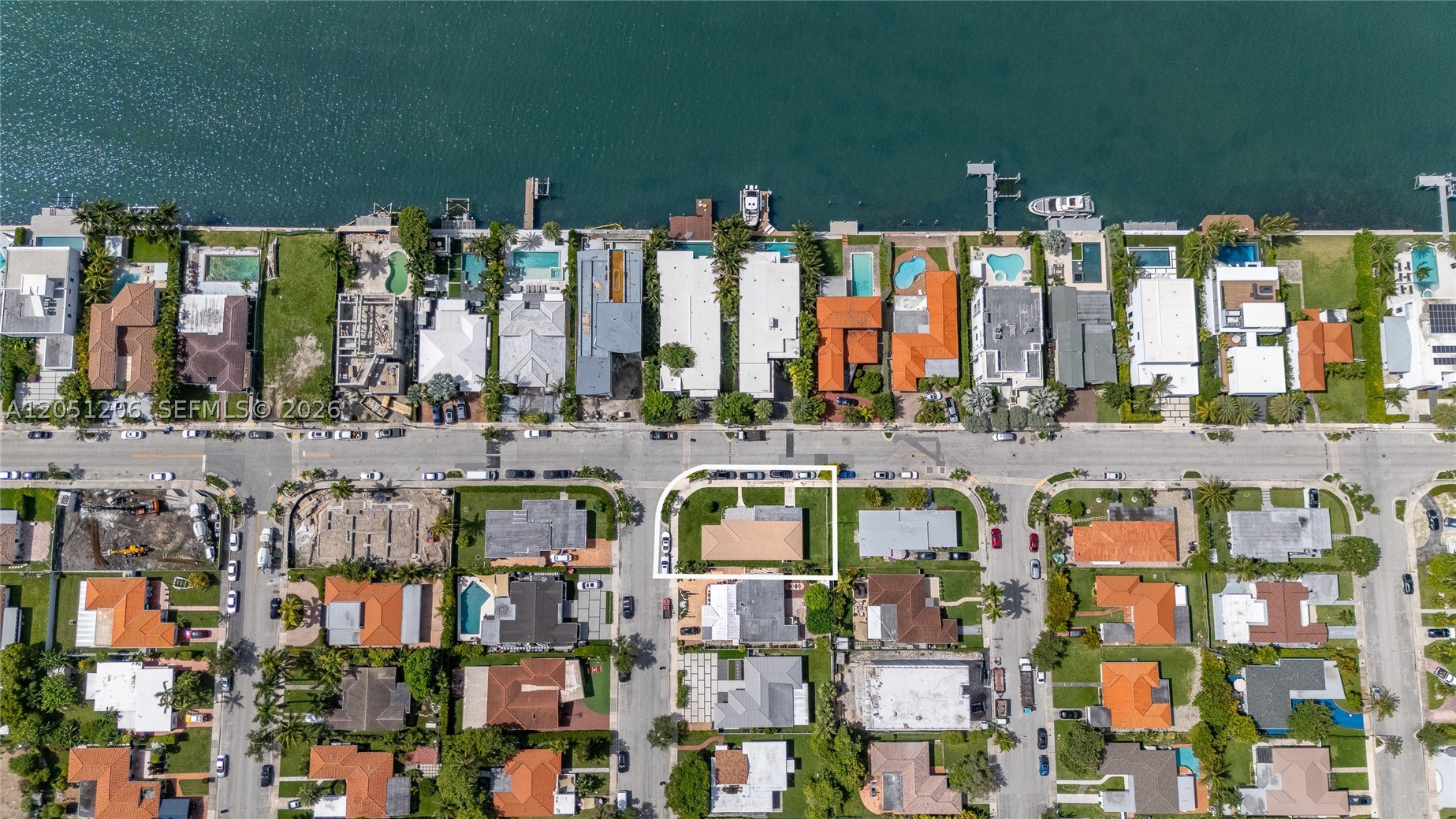 1621 S Treasure Dr, North Bay Village FL 33141
