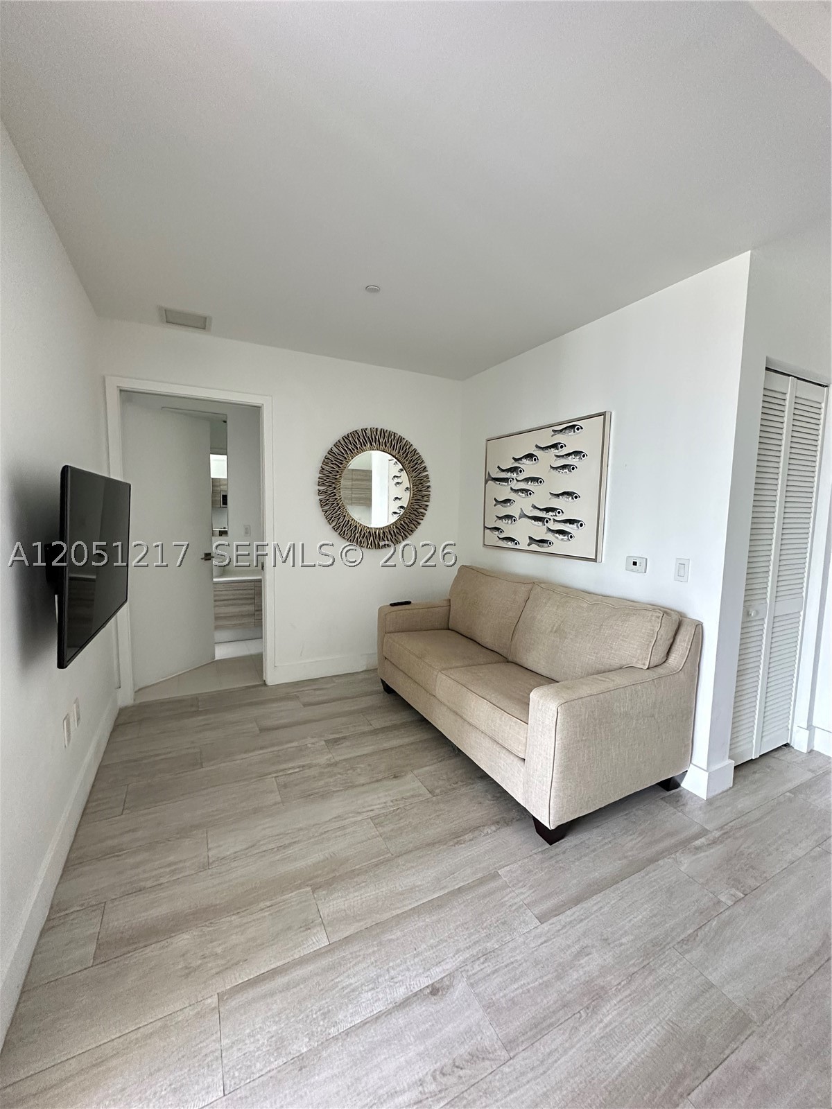 121 NE 34th St #L605, Miami FL 33137