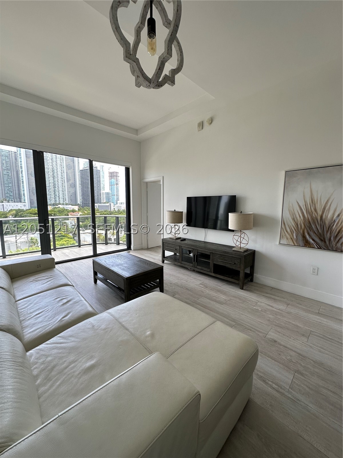 121 NE 34th St #L605, Miami FL 33137