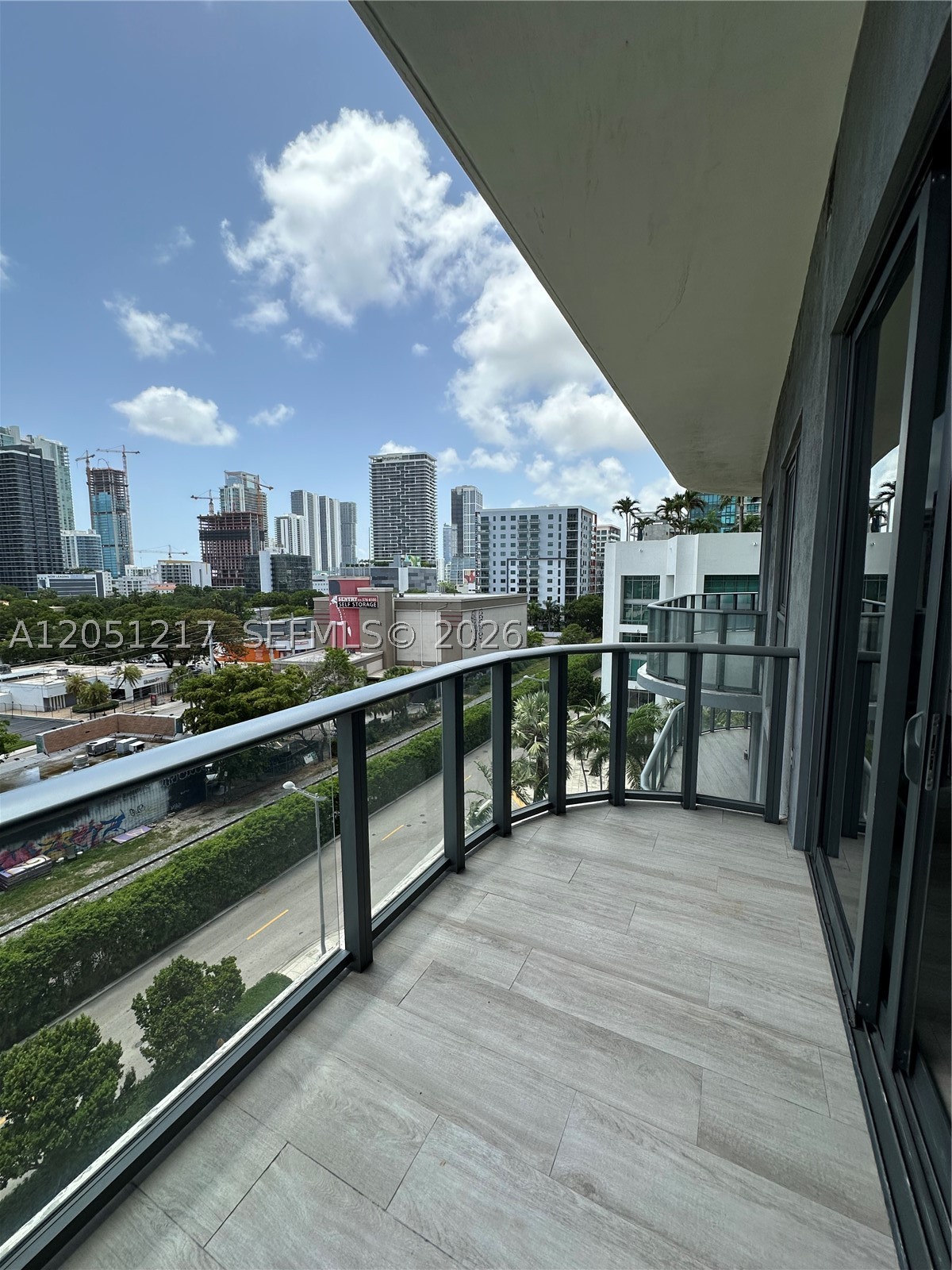 121 NE 34th St #L605, Miami FL 33137