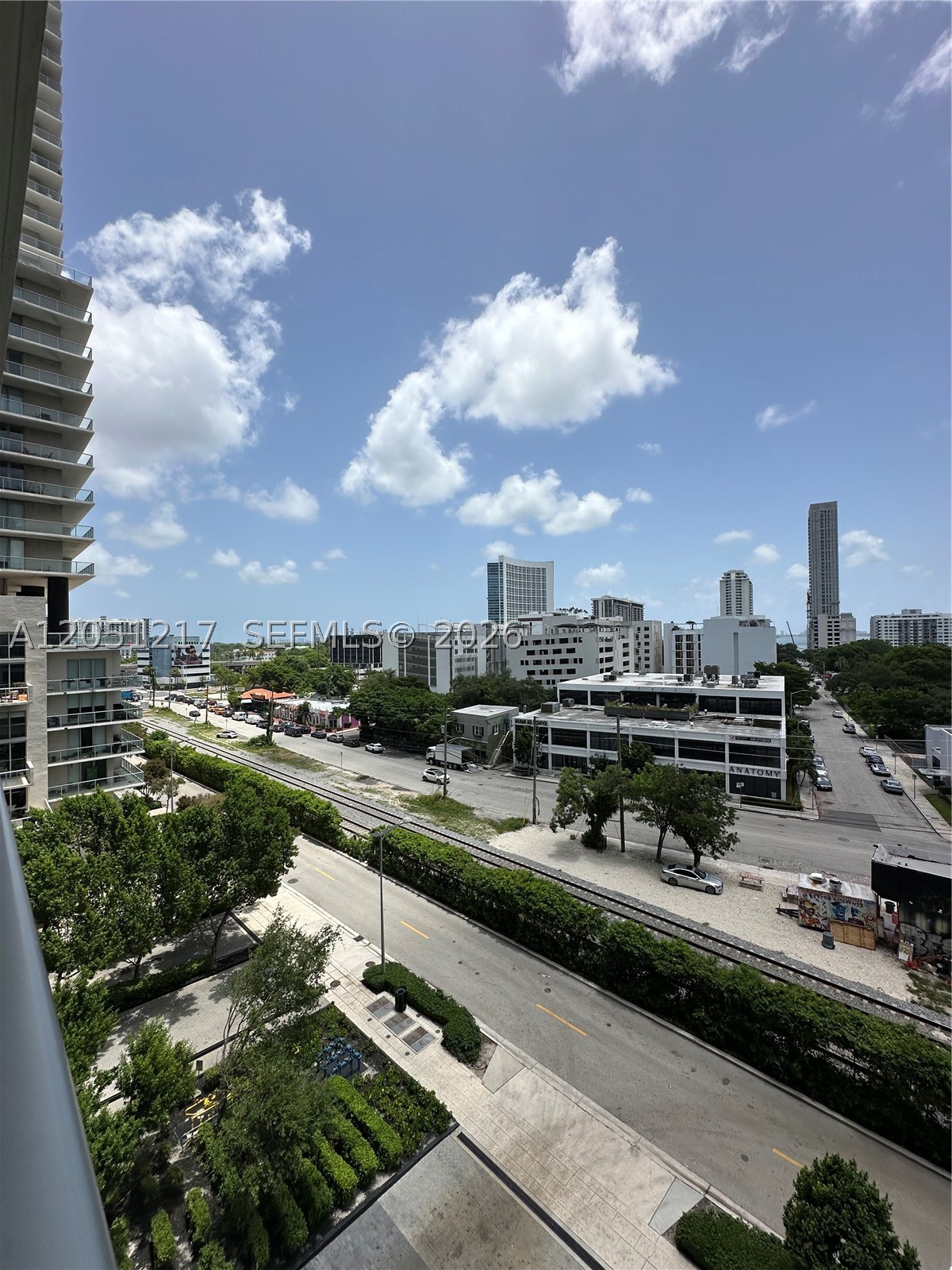121 NE 34th St #L605, Miami FL 33137