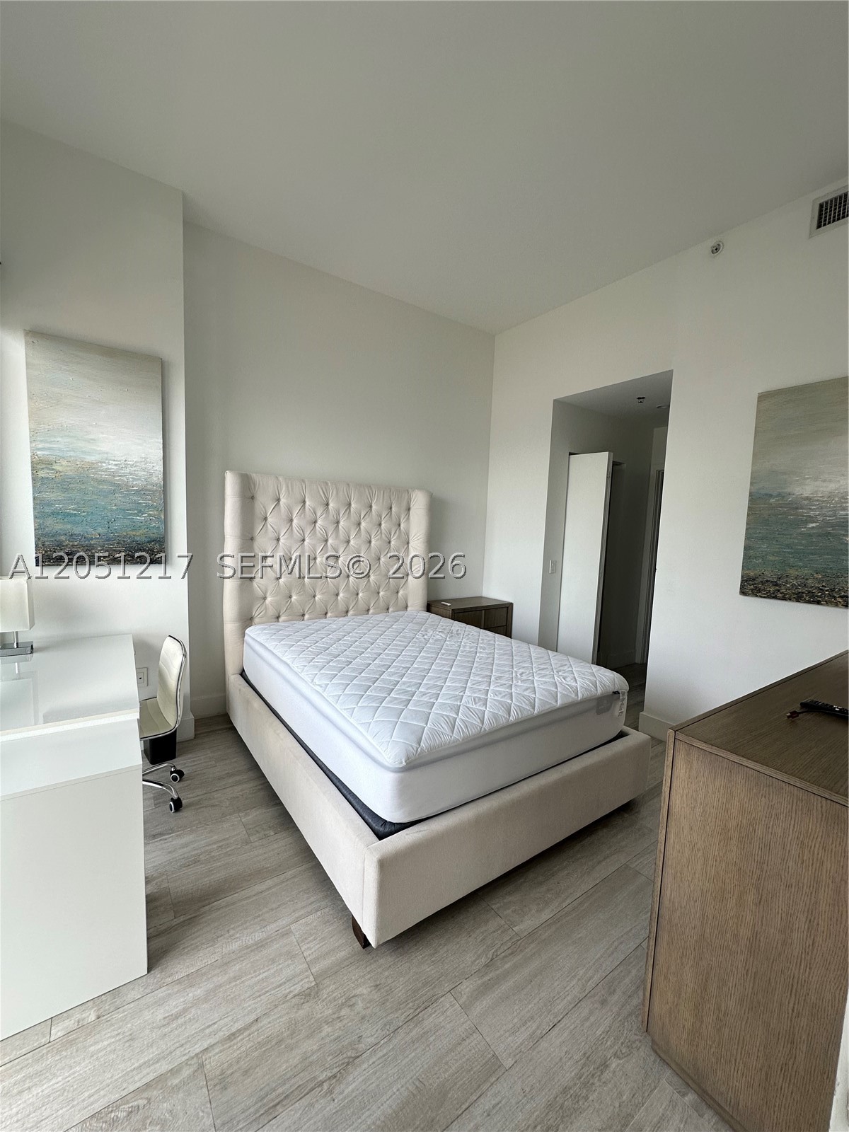 121 NE 34th St #L605, Miami FL 33137