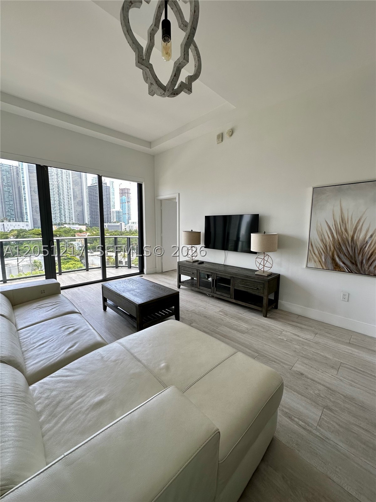 121 NE 34th St #L605, Miami FL 33137