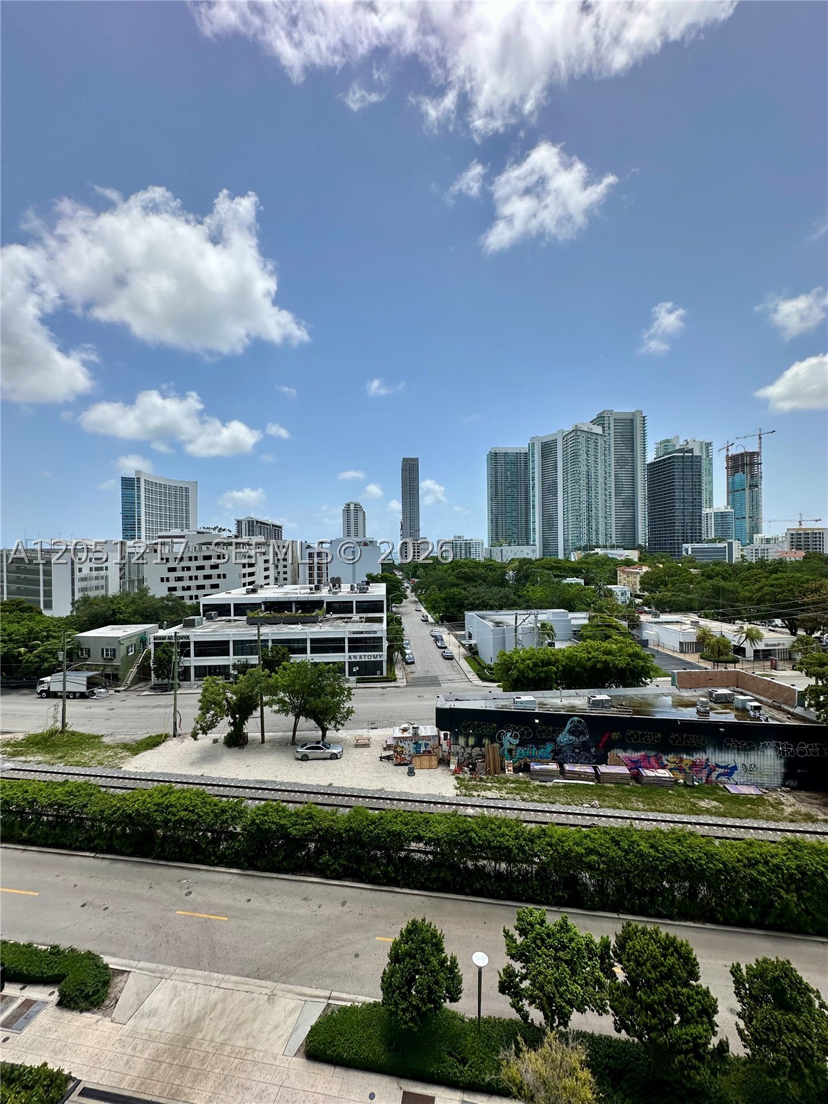 121 NE 34th St #L605, Miami FL 33137