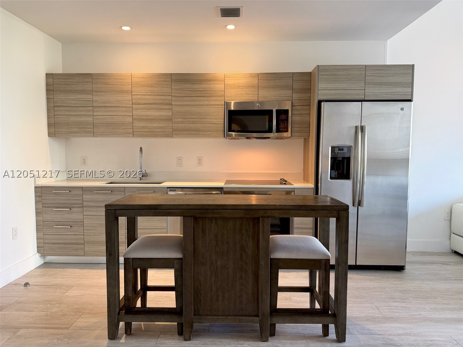 121 NE 34th St #L605, Miami FL 33137