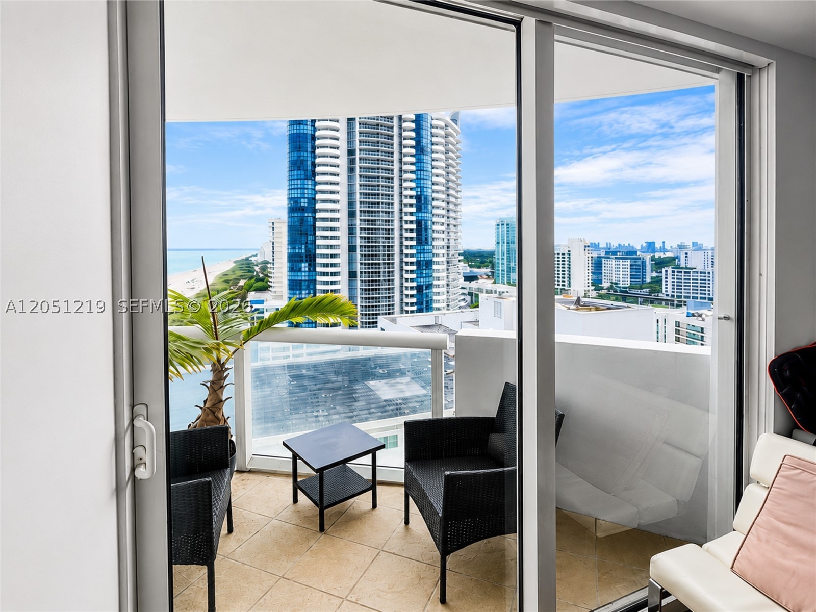 6365 Collins Ave #1705, Miami Beach FL 33141