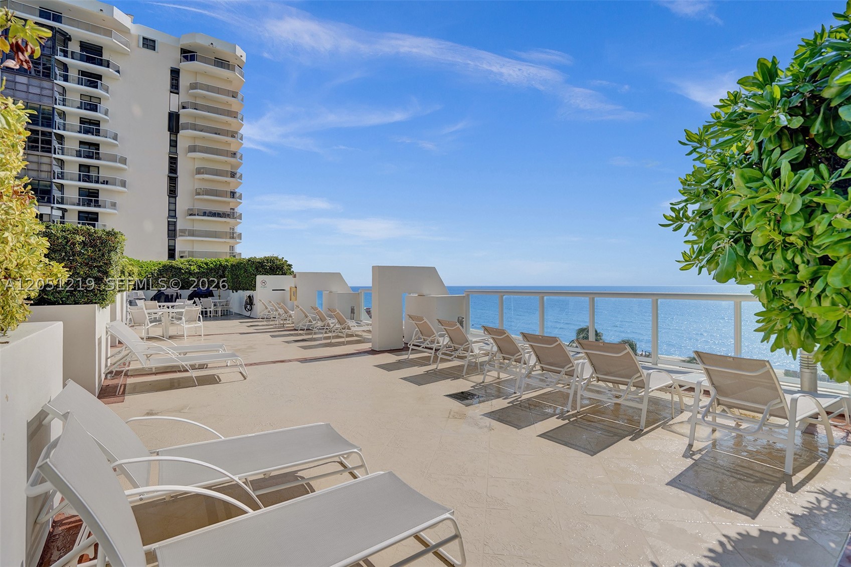 6365 Collins Ave #1705, Miami Beach FL 33141