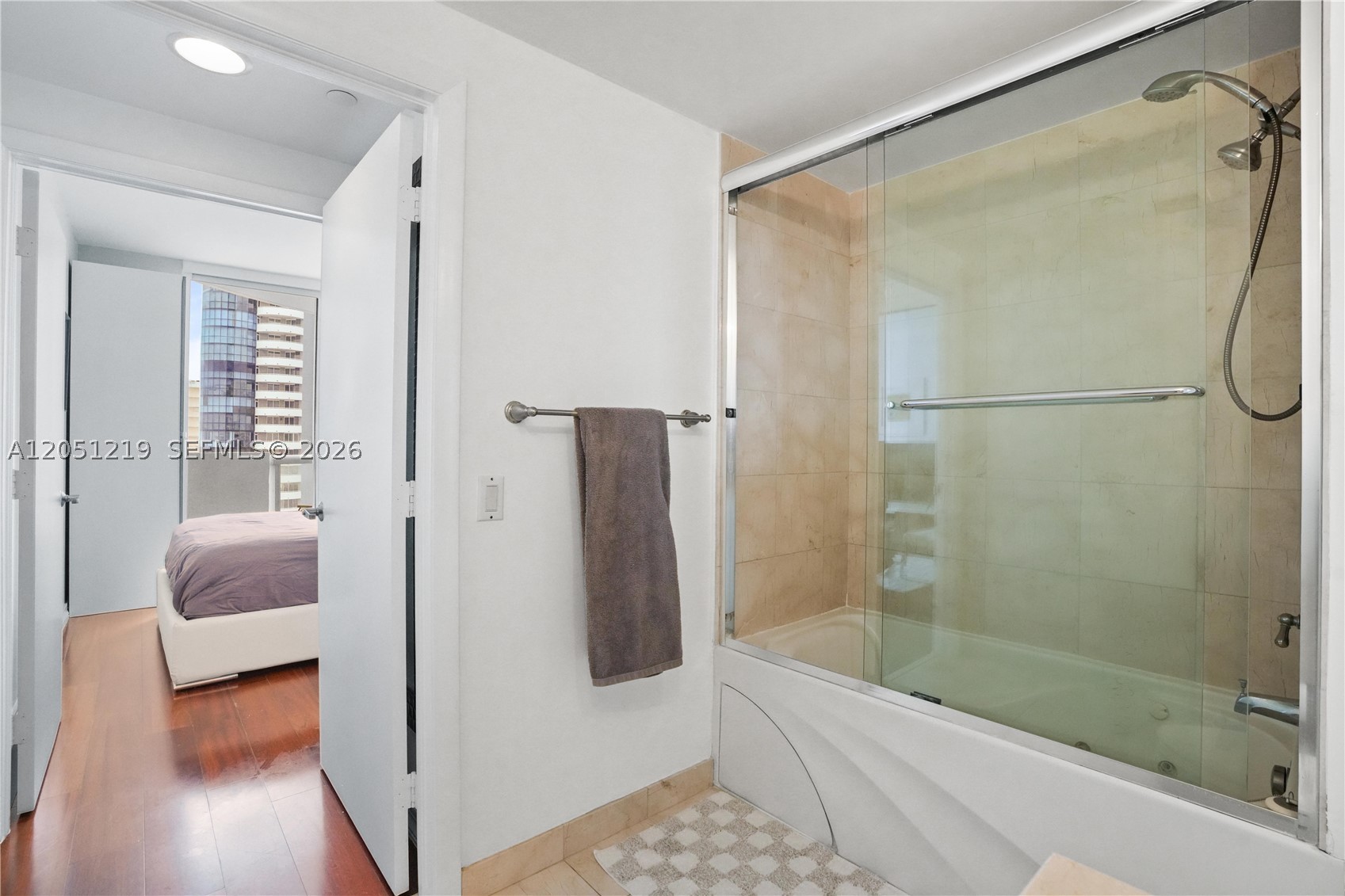 6365 Collins Ave #1705, Miami Beach FL 33141