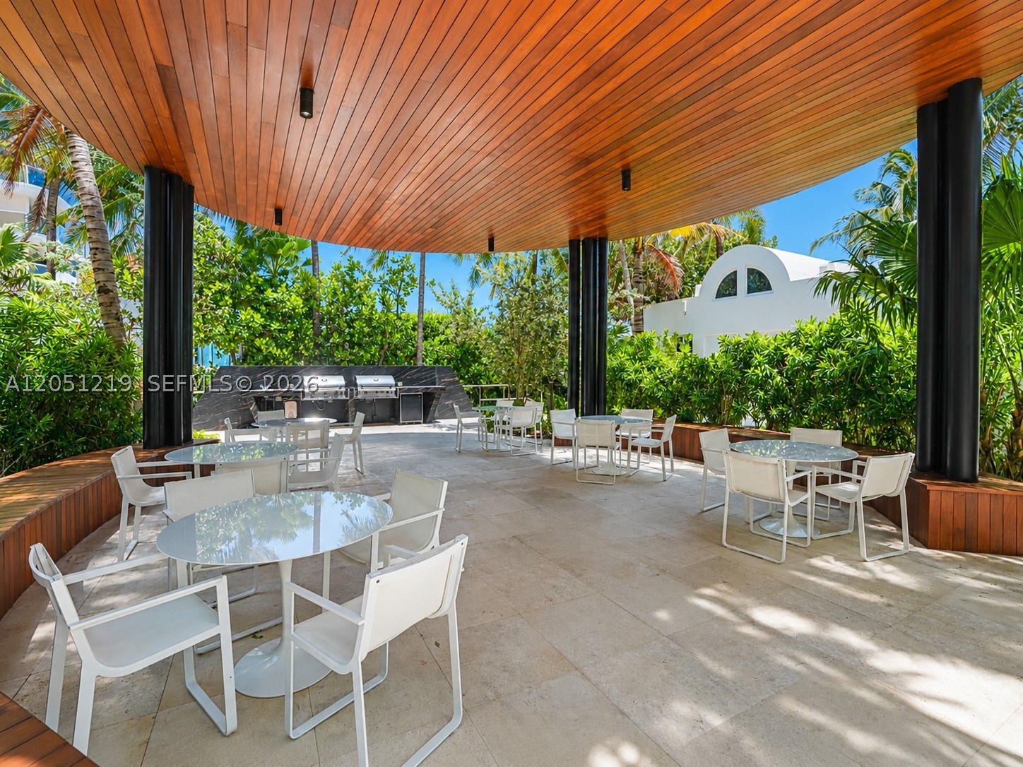 6365 Collins Ave #1705, Miami Beach FL 33141